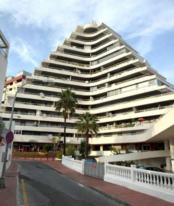 Apartment Jardin Cielomar, 1 Bedroom Apartment, Parking, Close To Train, Restaurants, Shops - Beach 8 Min Walk Benalmadena