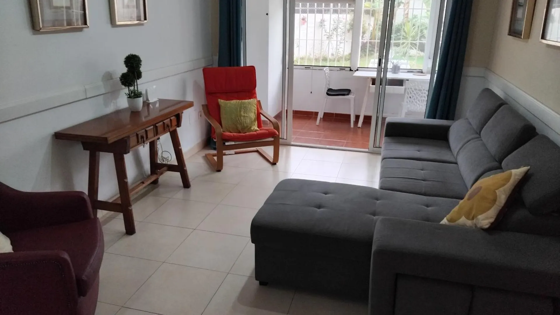 Jardin Cielomar, 1 Bedroom Apartment, Parking, Close To Train, Restaurants, Shops - Beach 8 Min Walk Benalmadena 0*,  Spain